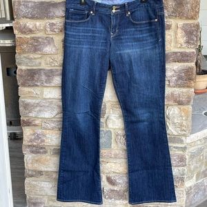 Gap Perfect Boot size 32/12L. Dark denim. Perfect condition. No distressing